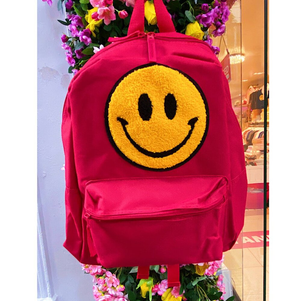 Happy Red Backpack - Fuzzy Face Patch - Picture 3 of 3